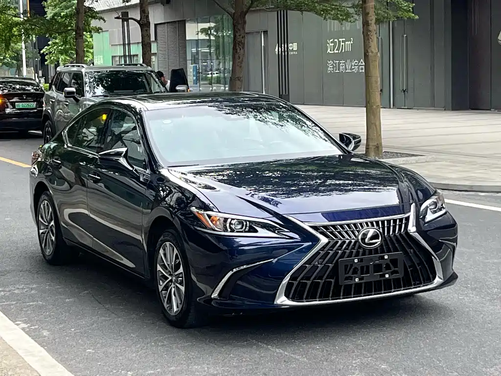Lexus ES 2024 — фото 2