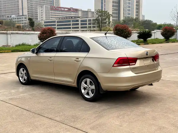Volkswagen Santana 2015