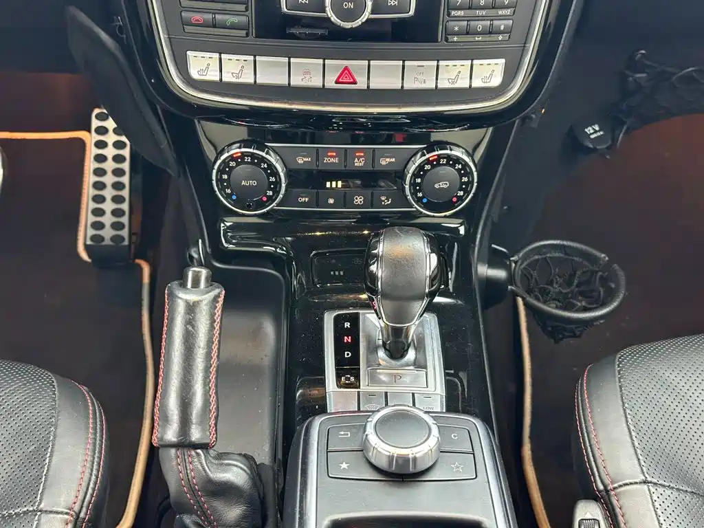 Mercedes-Benz G-Class 2015 — фото 15