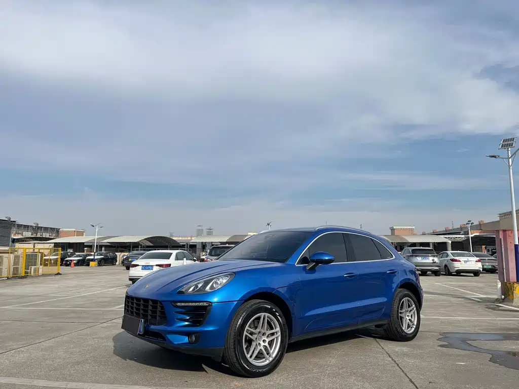 Porsche Macan 2017 — фото 1
