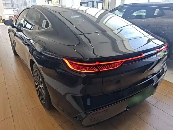 Geely Galaxy Starshine 8 2025