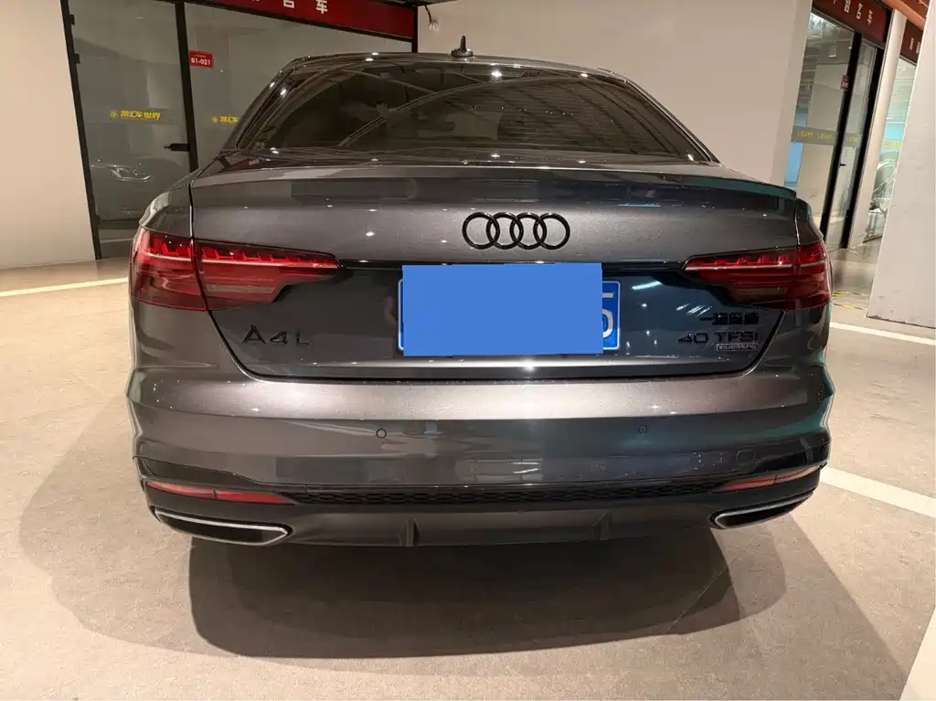 Audi A4L 2023 — фото 15