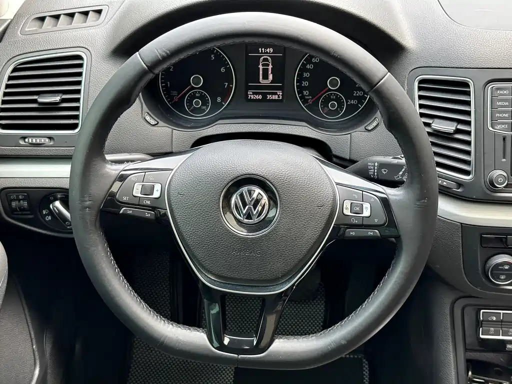 Volkswagen Sharan 2018 — фото 11