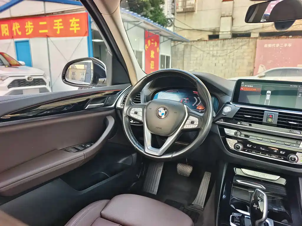 BMW X3 2020 — фото 8