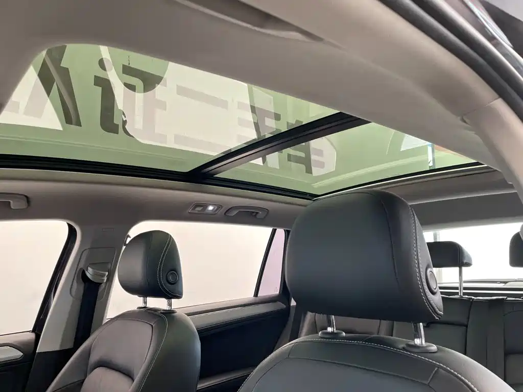 Volkswagen Tiguan L 2018 — фото 18