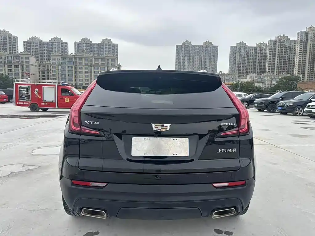 Cadillac XT4 2020 — фото 8