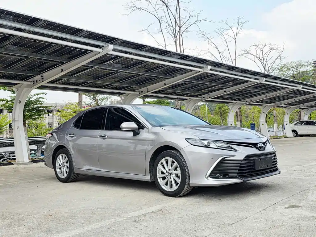Toyota Camry 2022 — фото 21