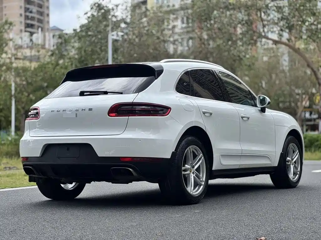 Porsche Macan 2015 — фото 9