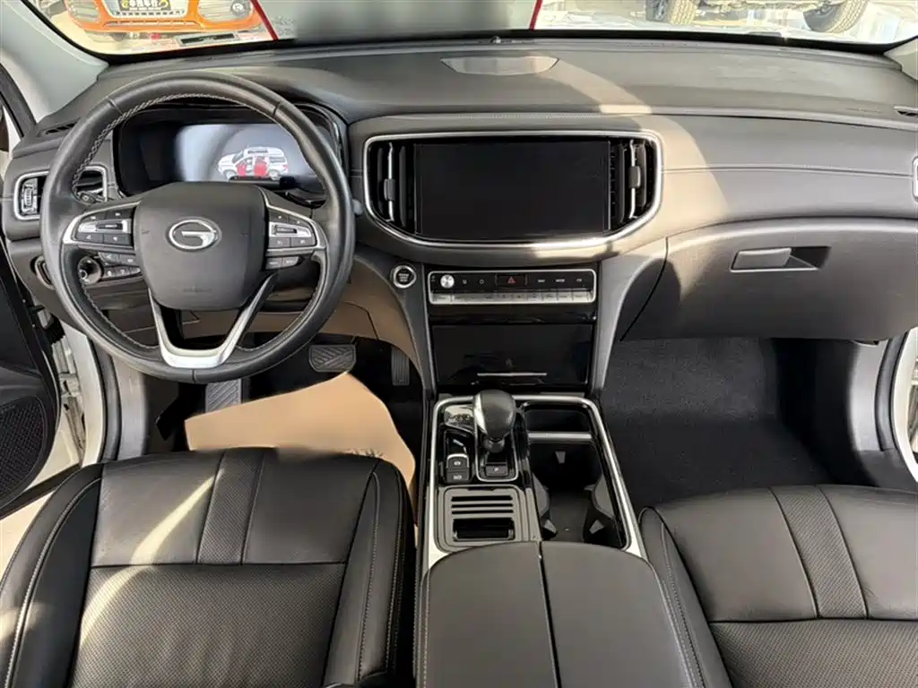 GAC Motor Trumpchi GS8 2020 — фото 8