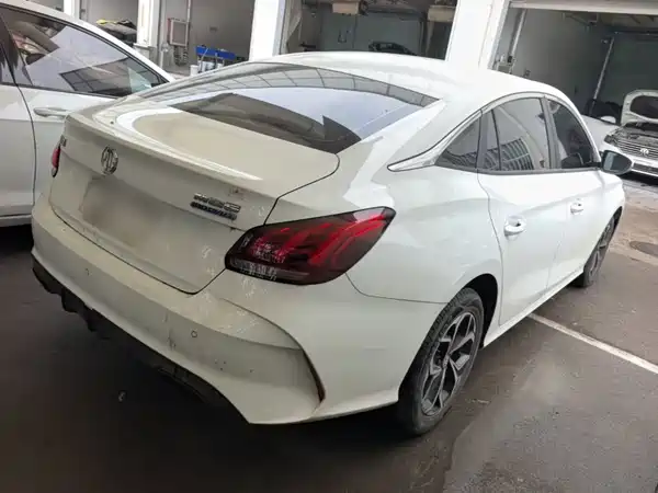 MG MG5 2025