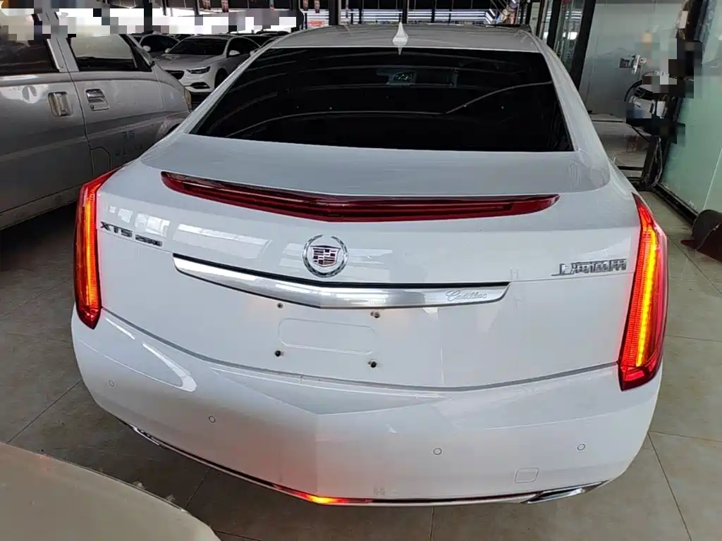 Cadillac XTS 2016 — фото 6