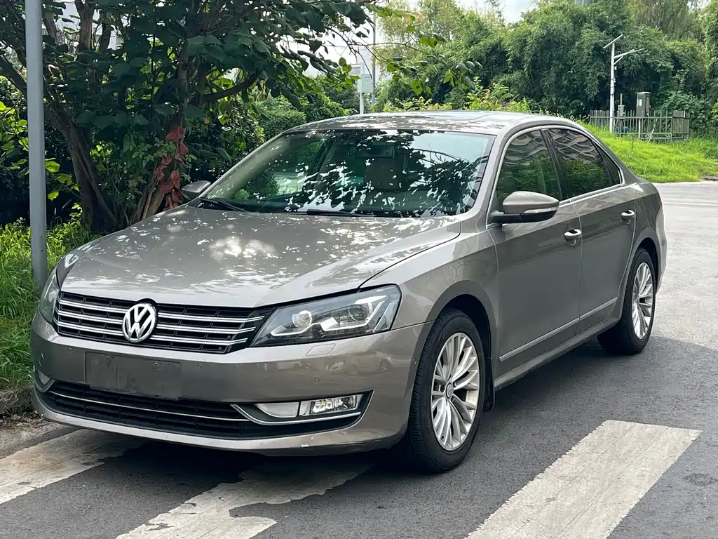 Volkswagen Passat 2011