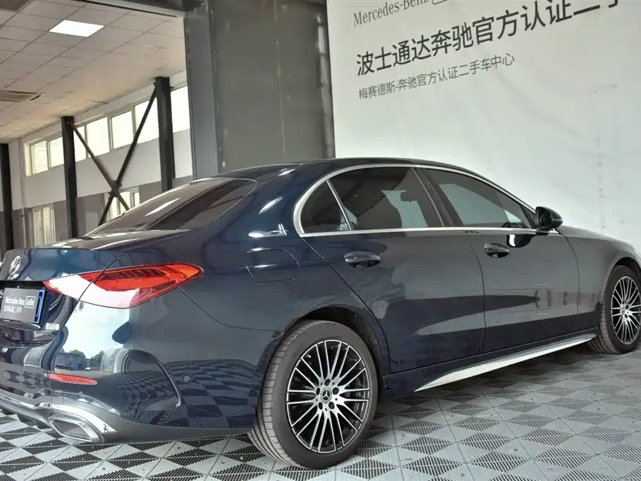 Mercedes-Benz C-Class 2023 — фото 15