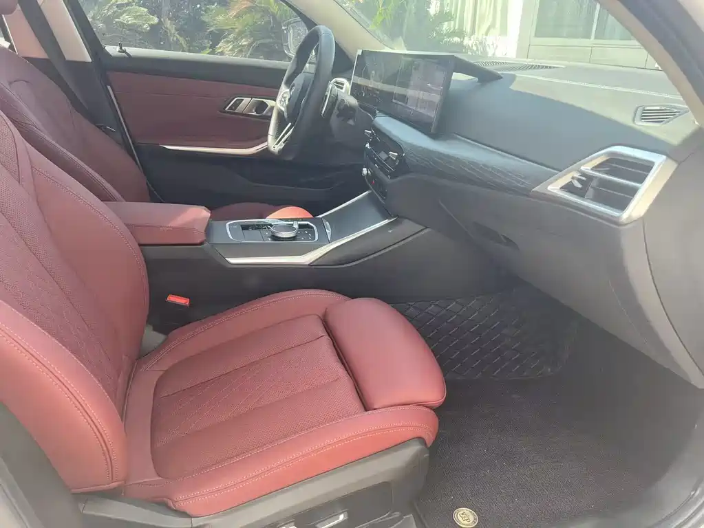 BMW 3 Series 2025
