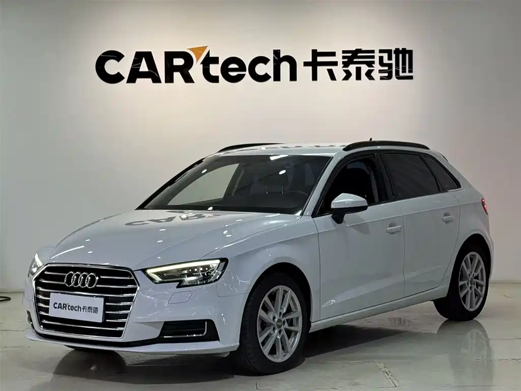Audi A3 2019 — фото 1