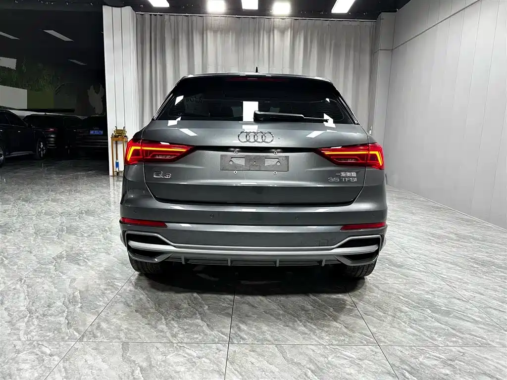 Audi Q3 2023 — фото 5