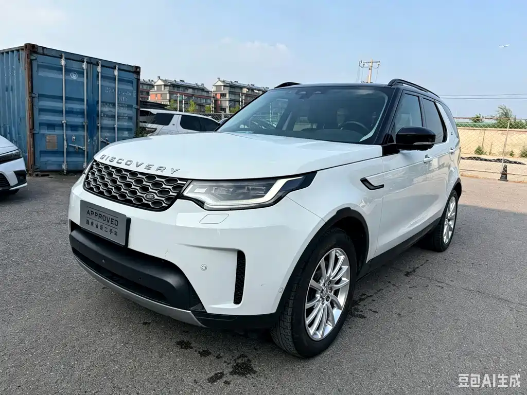Land Rover Discovery 2024 — фото 1