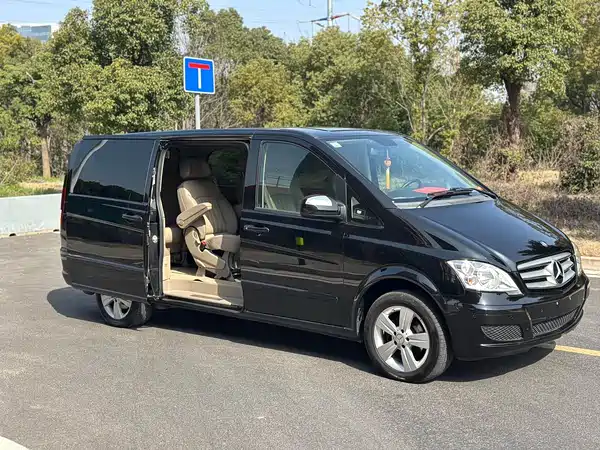 Mercedes-Benz Viano 2013
