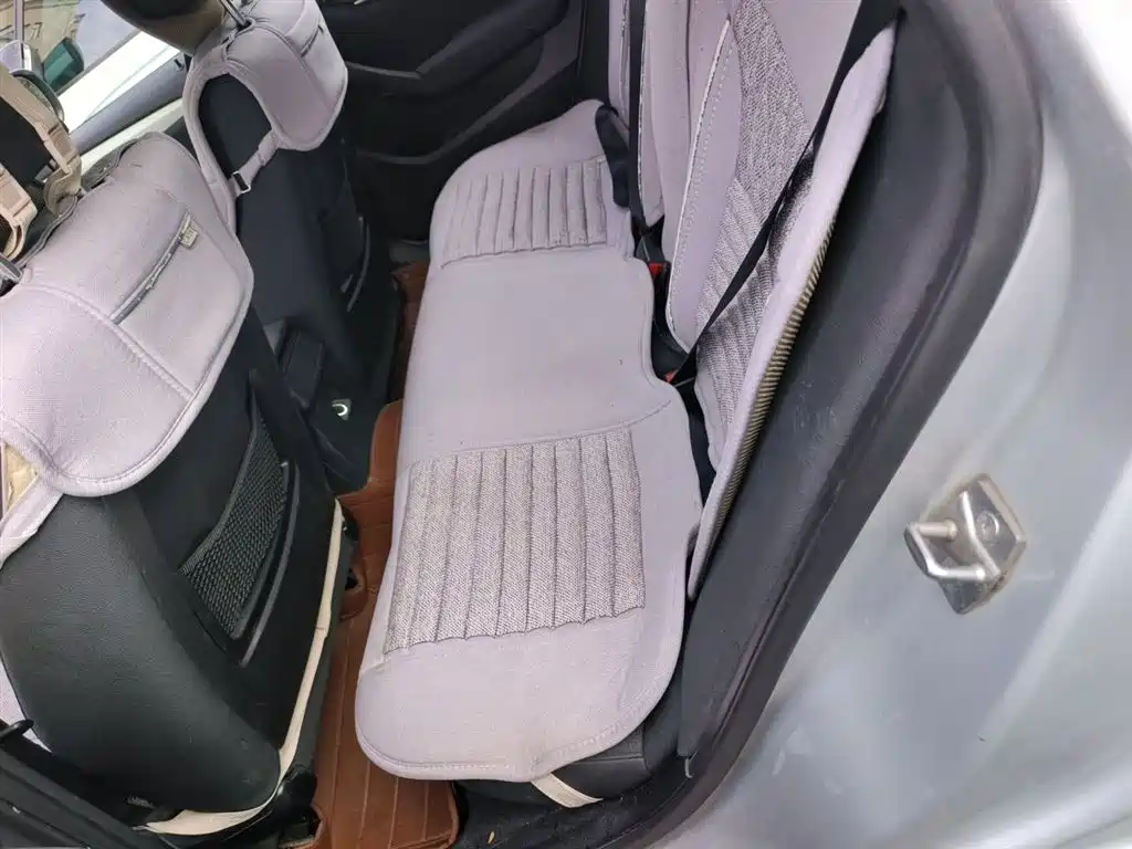BMW X1 2014 — фото 15