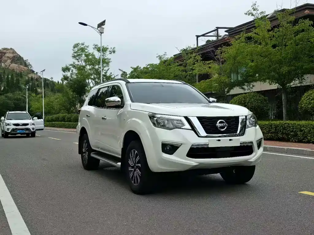 Nissan Terra 2023 — фото 3
