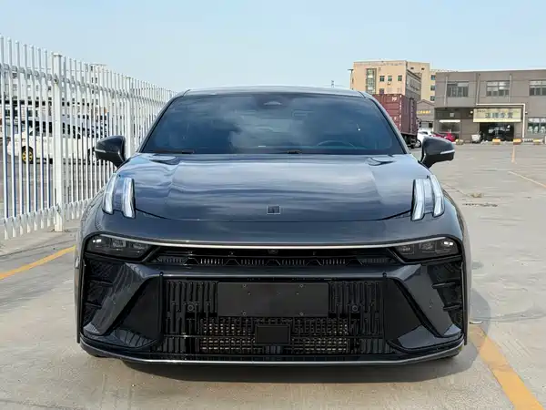 Lynk & Co 03 2023