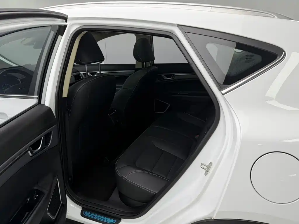 Geely Emgrand GS 2019 — фото 12