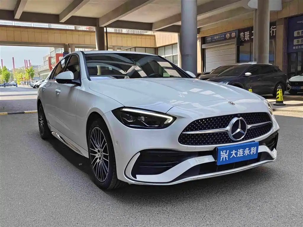 Mercedes-Benz C-Class 2023 — фото 3