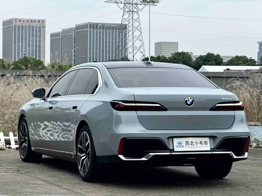 BMW 7 Series 2024