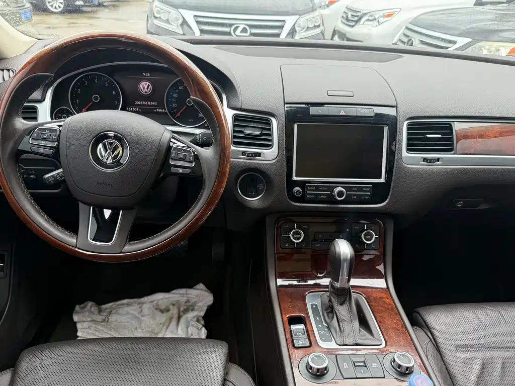 Volkswagen Touareg 2015