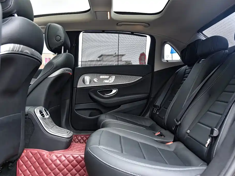 Mercedes-Benz E-Class 2021 — фото 14