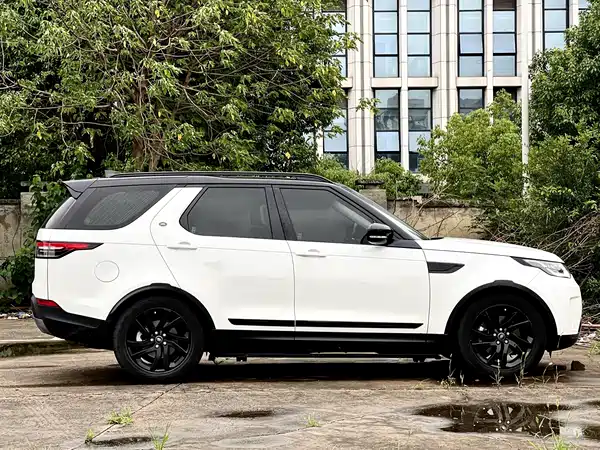Land Rover Discovery 2019