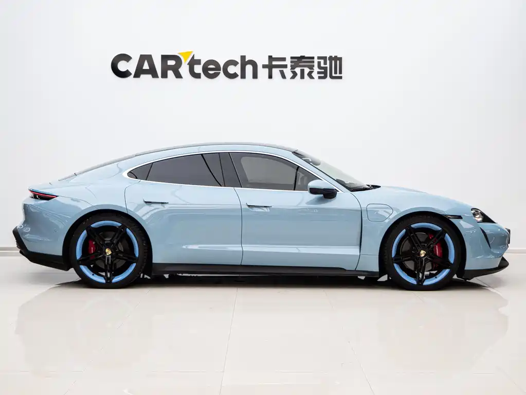 Porsche Taycan 2019 — фото 4