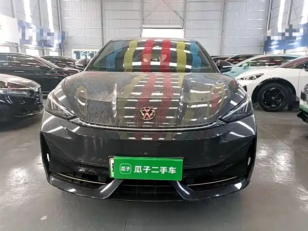 Volkswagen Distinctive 06 2025