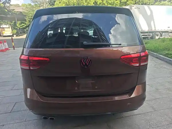 Volkswagen Touran 2016