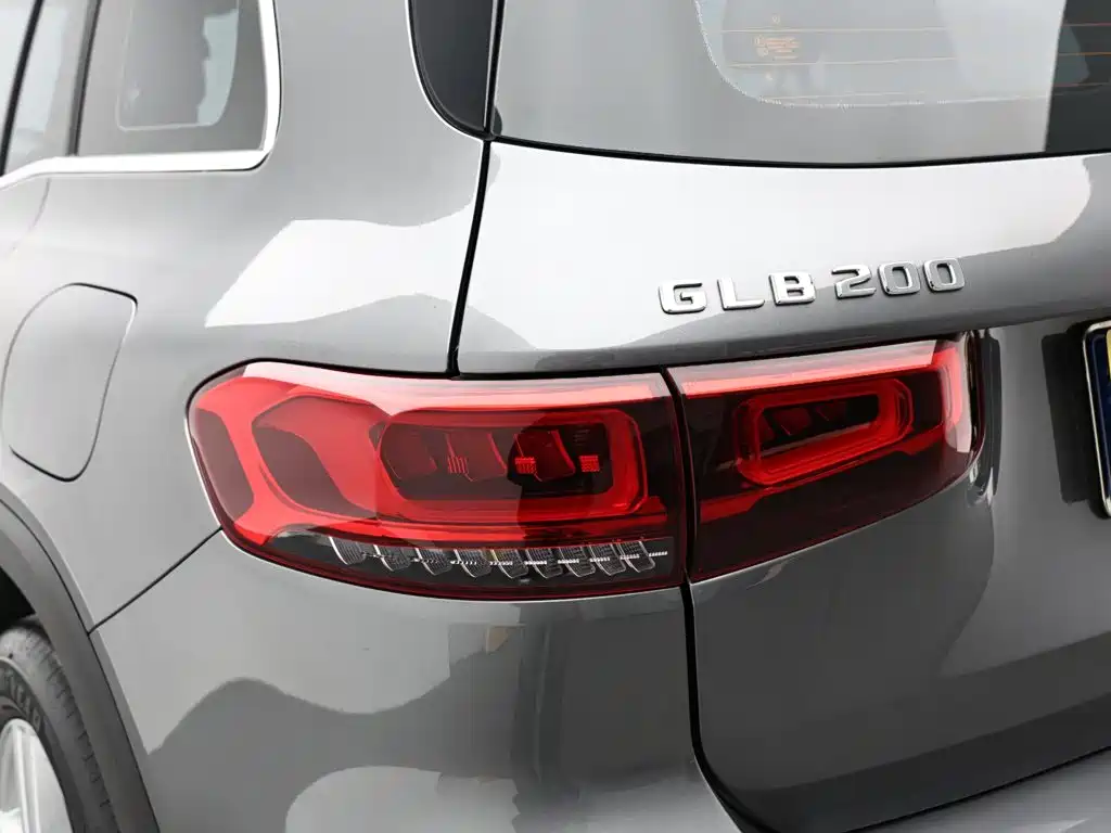 Mercedes-Benz GLB 2023 — фото 10
