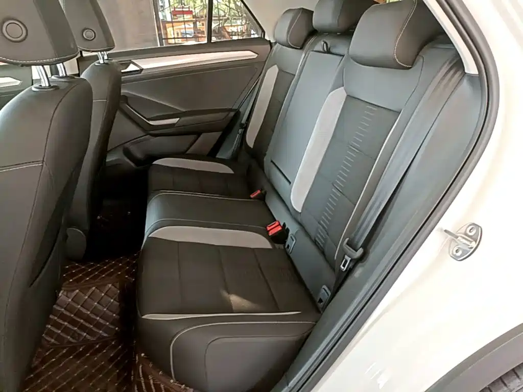 Volkswagen T-Roc 2022 — фото 17
