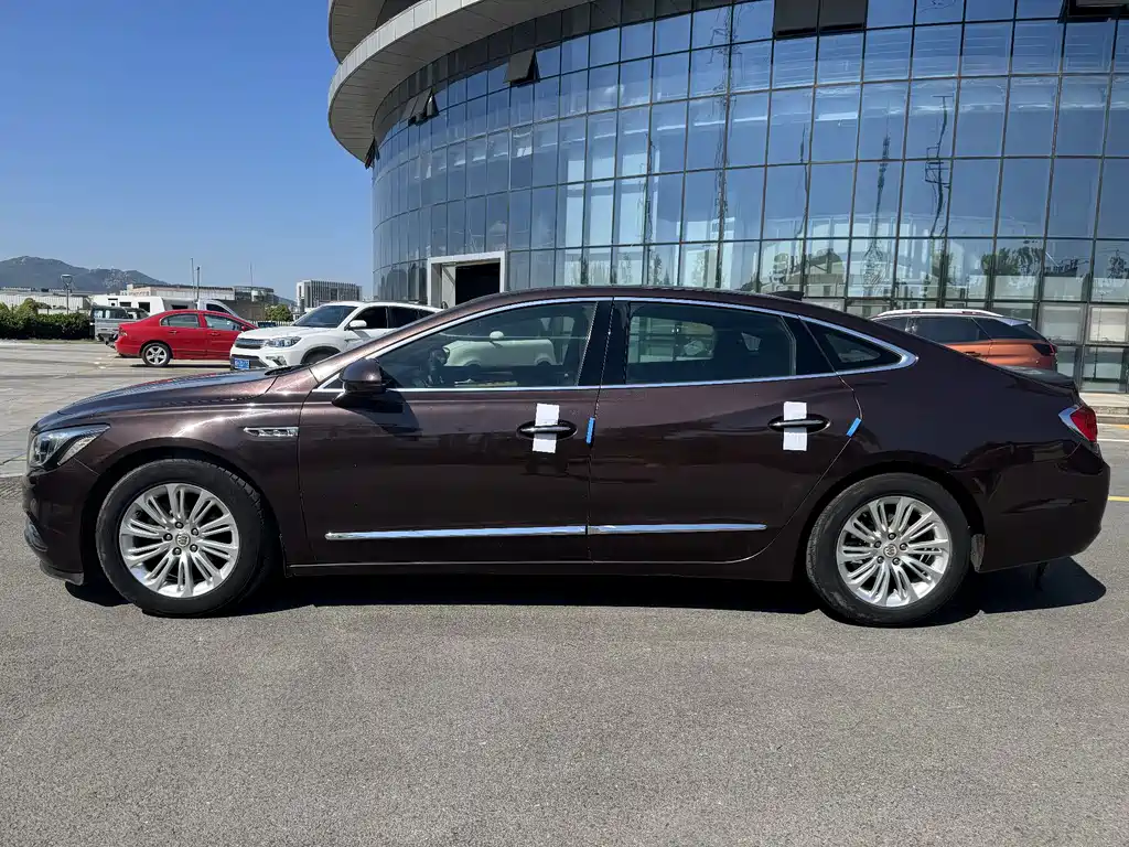 Buick LaCrosse 2017 — фото 5
