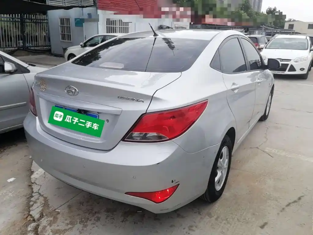 Hyundai Verna 2015