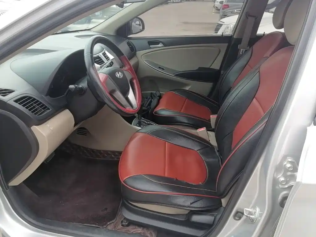 Hyundai Verna 2015 — фото 15