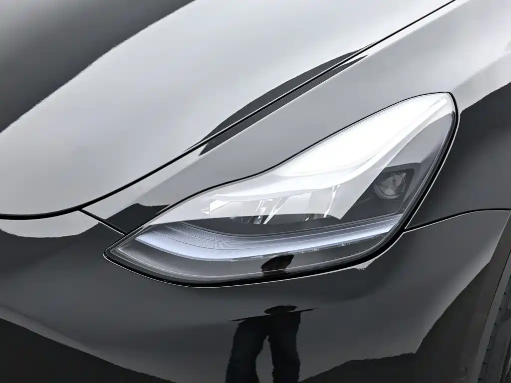 Tesla Model Y 2023 — фото 18