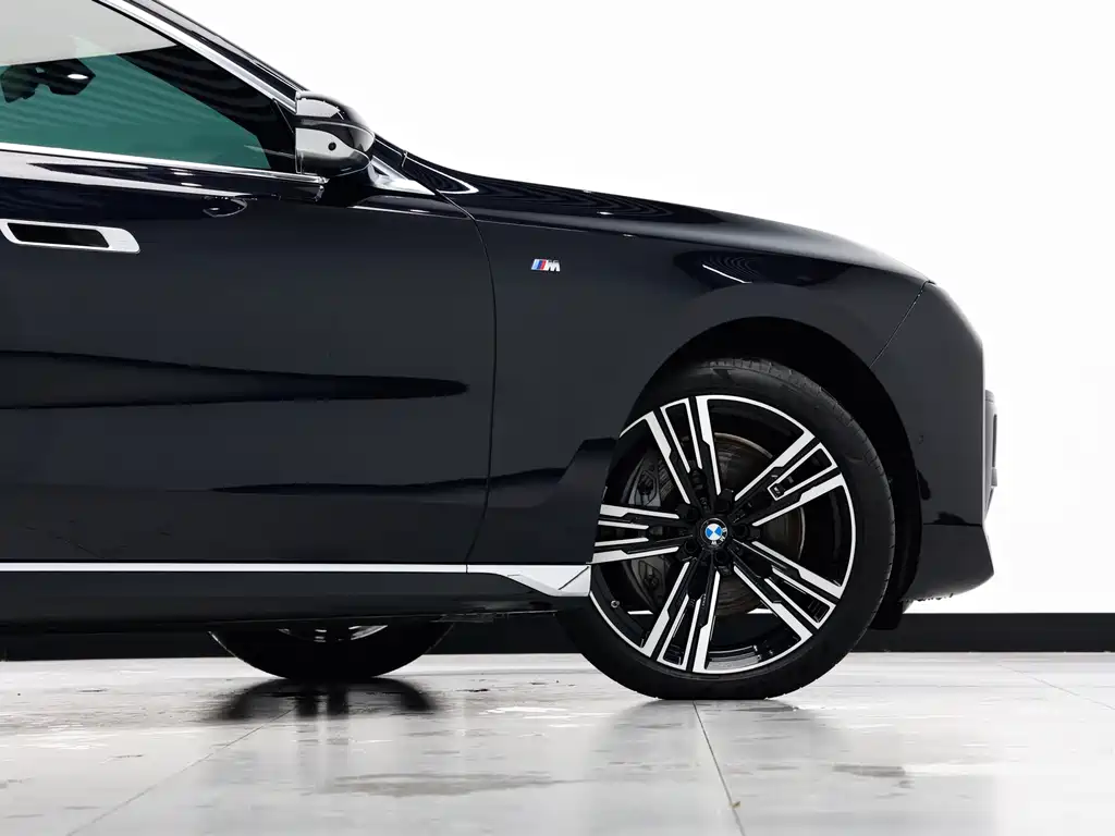 BMW 7 Series 2024 — фото 5