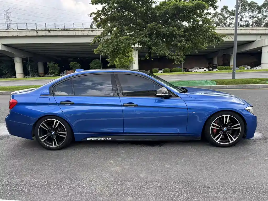 BMW 3 Series 2019