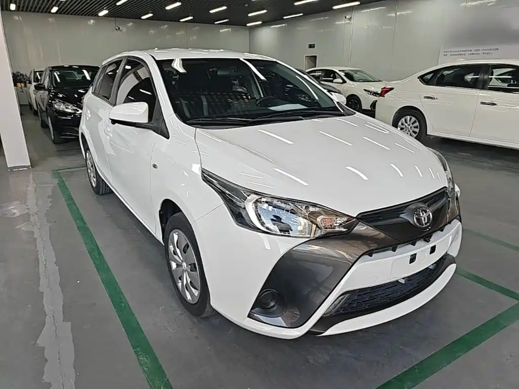 Toyota Yaris L 2020 — фото 4