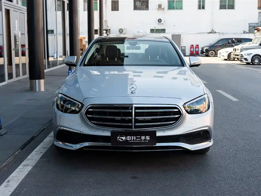 Mercedes-Benz E-Class 2023 — фото 14
