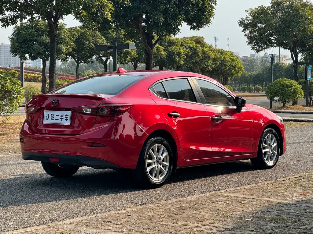 Mazda 3 Axela 2019 — фото 7