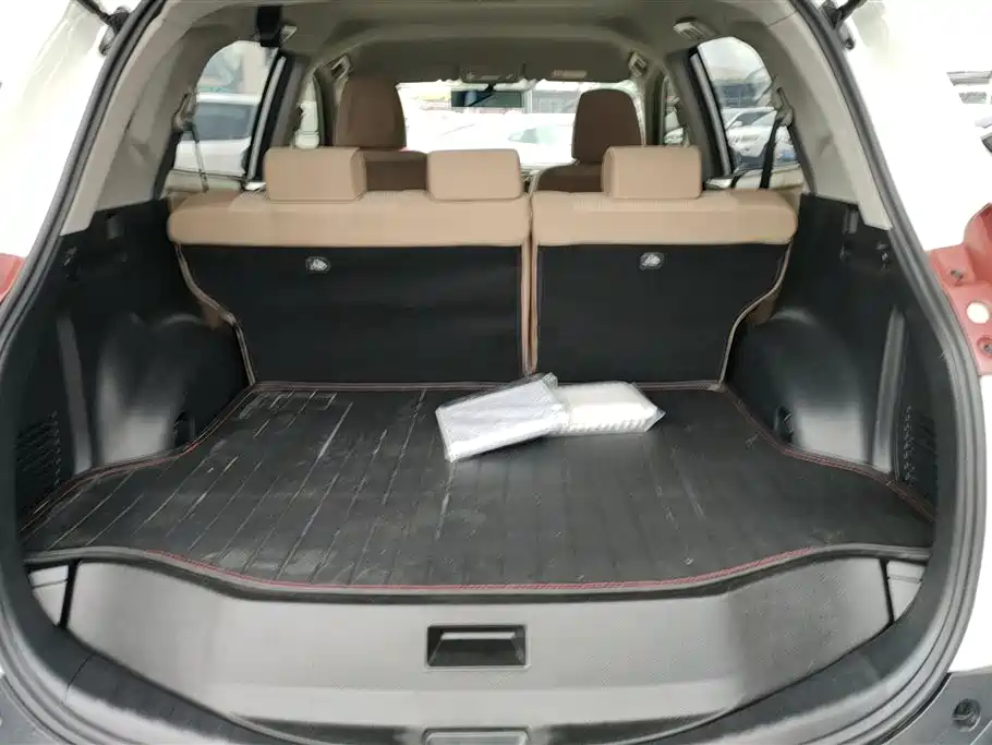 Toyota RAV4 2014