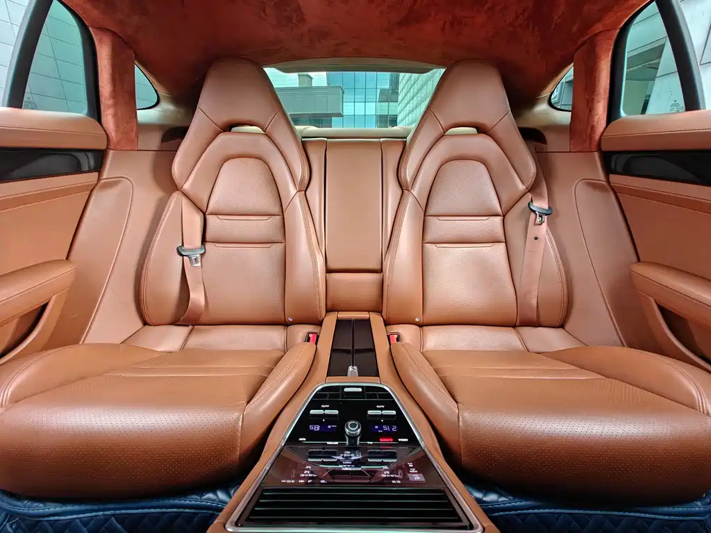 Porsche Panamera 2021 — фото 18