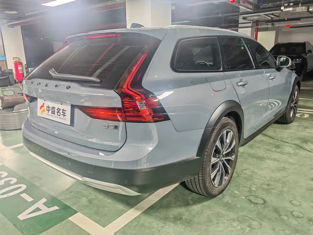 Volvo V90 2022 — фото 10