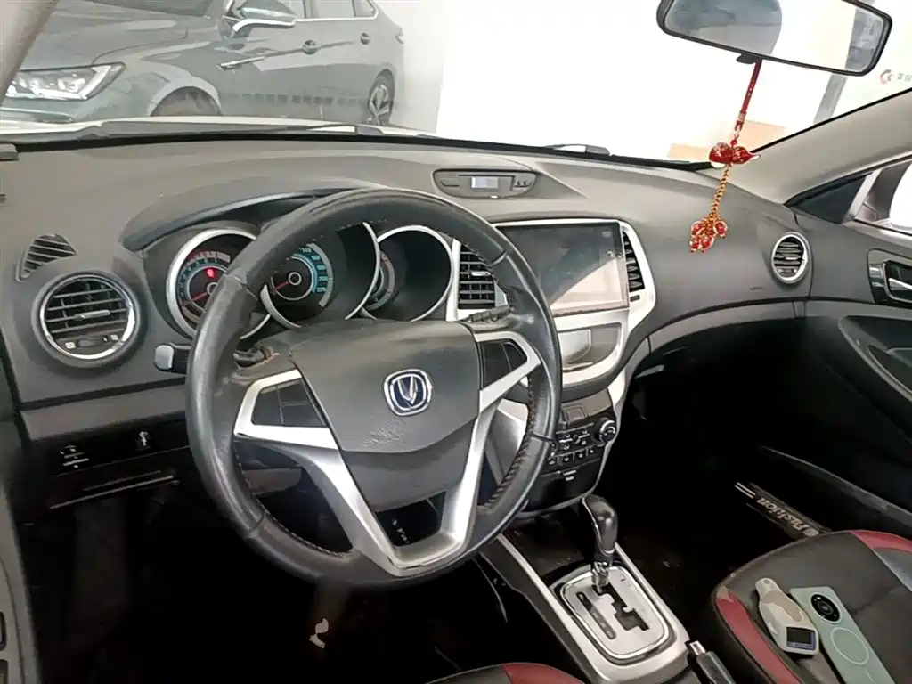 Changan Eado XT 2014 — фото 16
