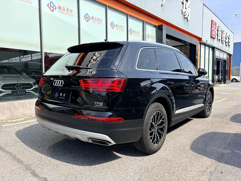 Audi Q7 2017 — фото 4